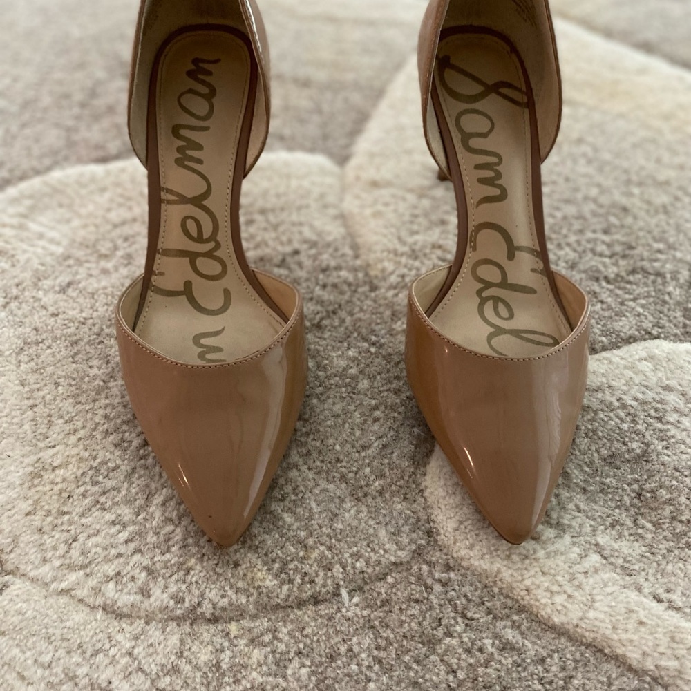 Rarely worn Sam Edelman pumps  in size 5